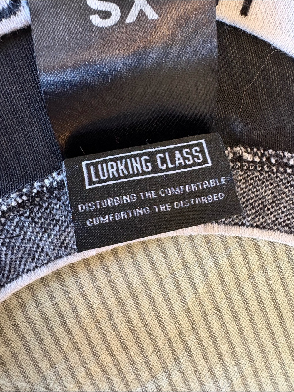 Lurking Class Women’s XS Mesh T-Shirt Black - Picture 4 of 11